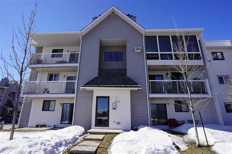philk 110 mb|For sale: 3303 110 Plaza Drive, Winnipeg, Manitoba R3T5K8.